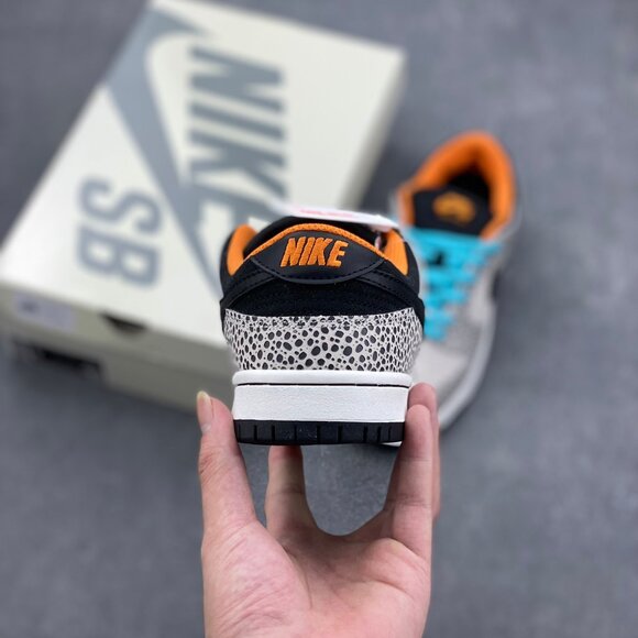 Nike SB Dunk Low Olympics Safari - Picture 4 of 9